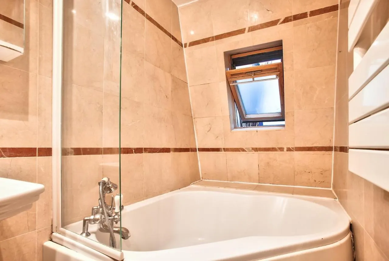 Apartman Tour Eiffel Sevres - Babylone 4